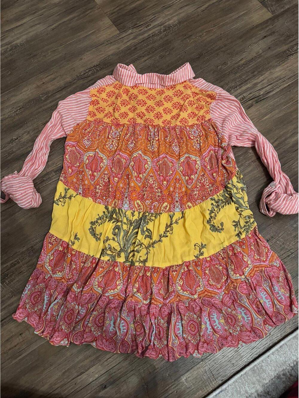 John Mark Orange/Yellow Tiered Flowy Blouse Button Up Sz M EUC